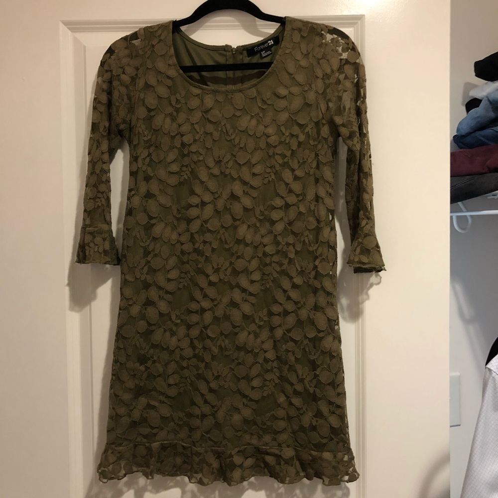 3/4 sleeve embroidered dress